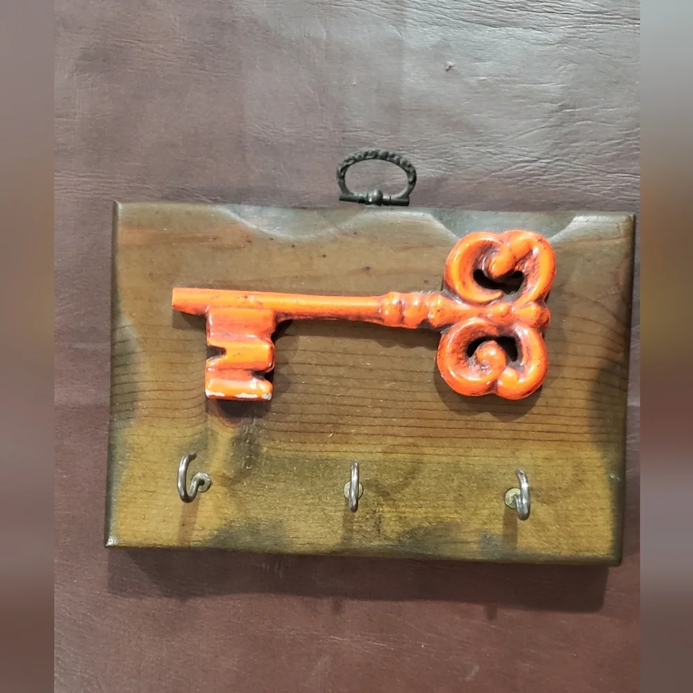 Rustic Orange Key Wall Decor Holder